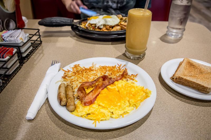 Denny's: The 24-Hour Diner That Never Disappoints