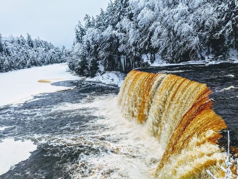 Tahquamenon Falls Upper Falls Viewpoints