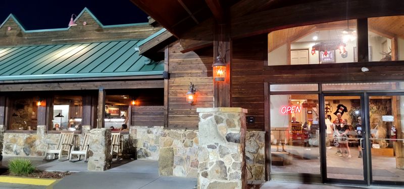 Live Oysters And Fresh Catch Beyond The Crabs