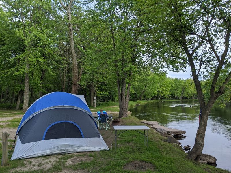 Wake Up Right On The River