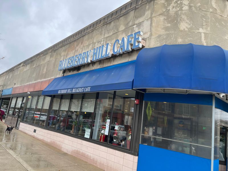 Blueberry Hill Breakfast Cafe – La Grange