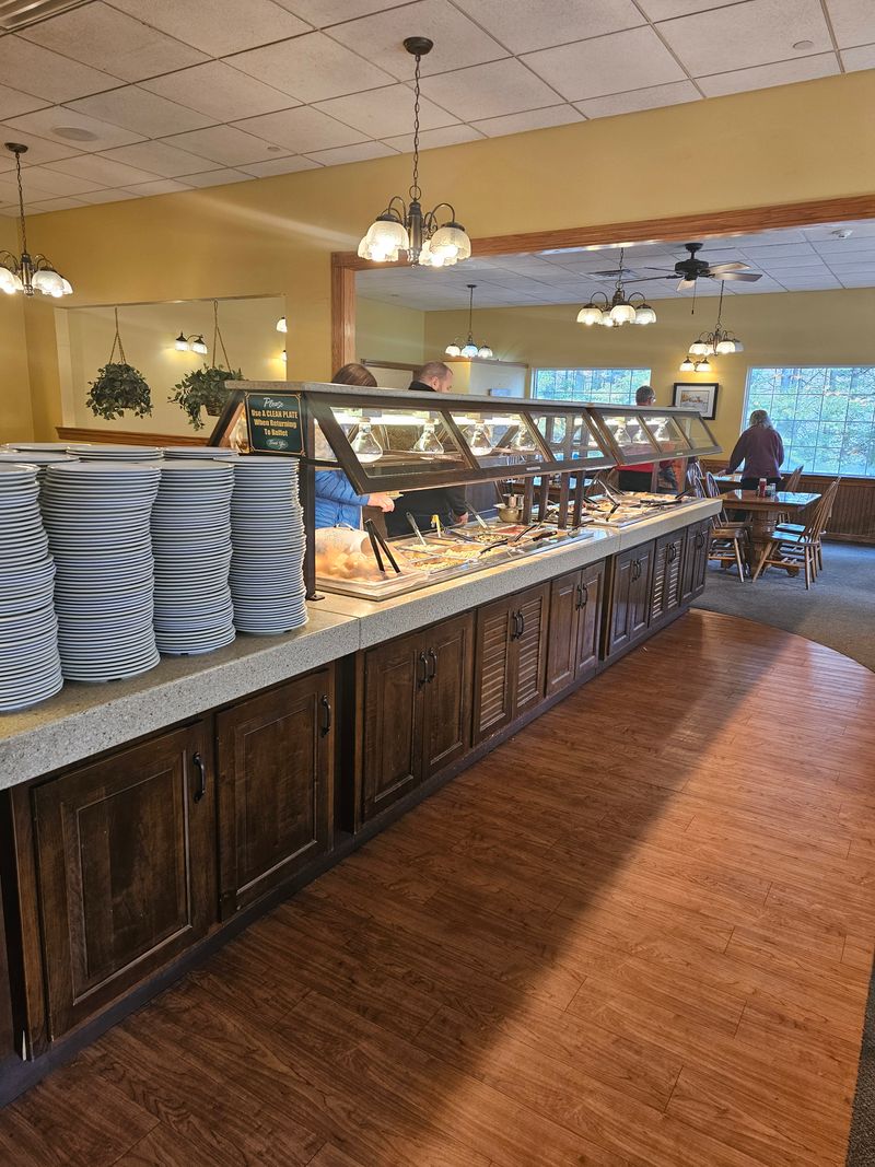 The Buffet That Keeps Everyone Happy