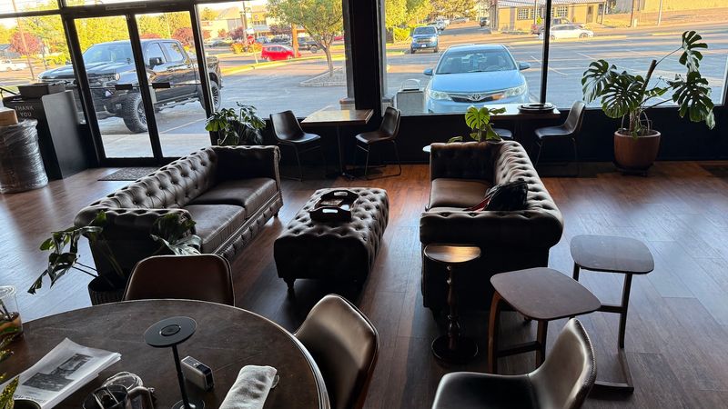 Wallet & Watch Coffee Company, Yakima