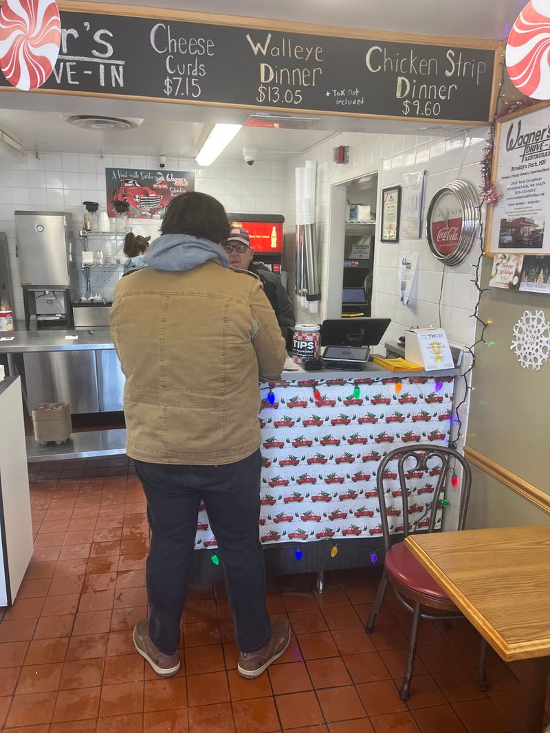 Service That Moves Fast Without Feeling Rushed