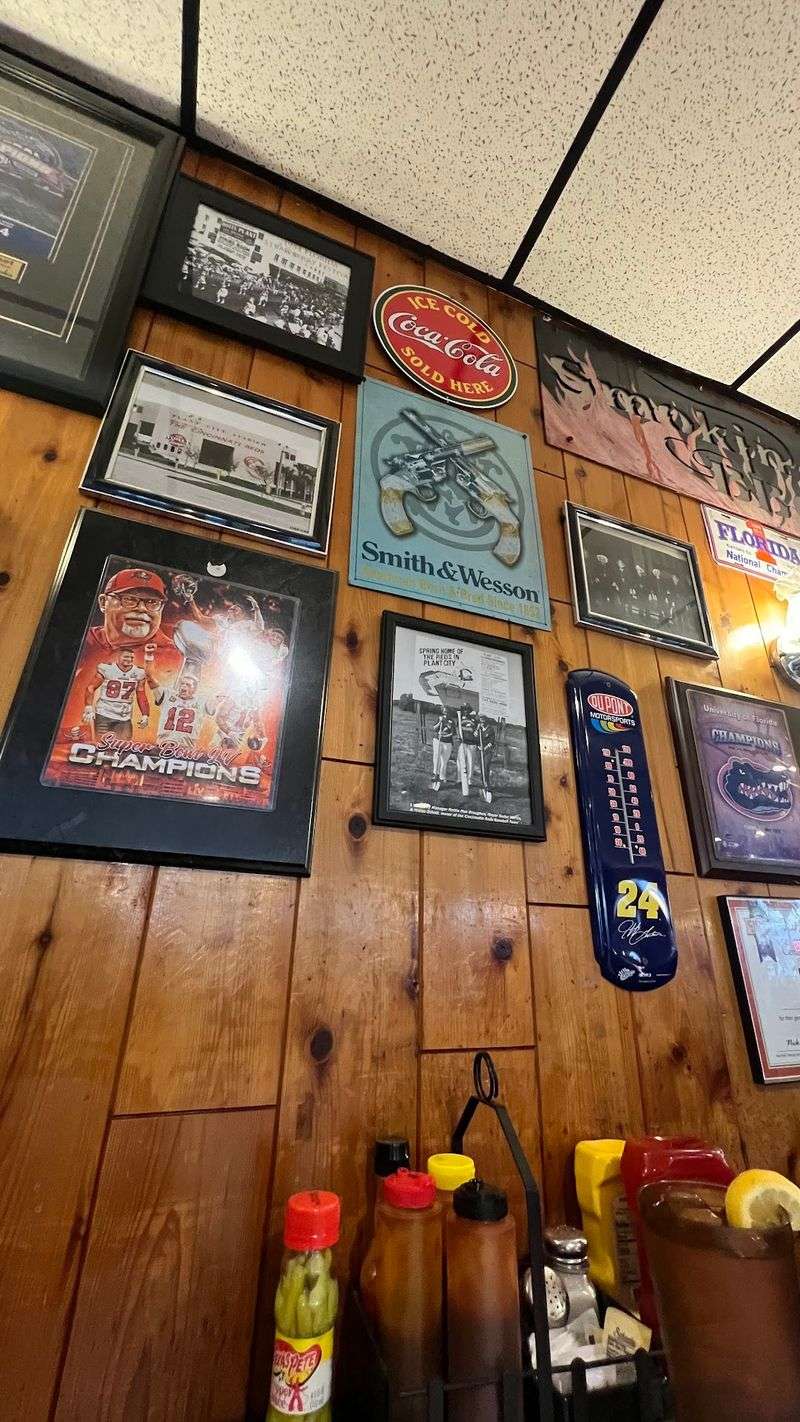 Walls That Tell A Thousand Little Stories Walls That Tell A Thousand Little Stories