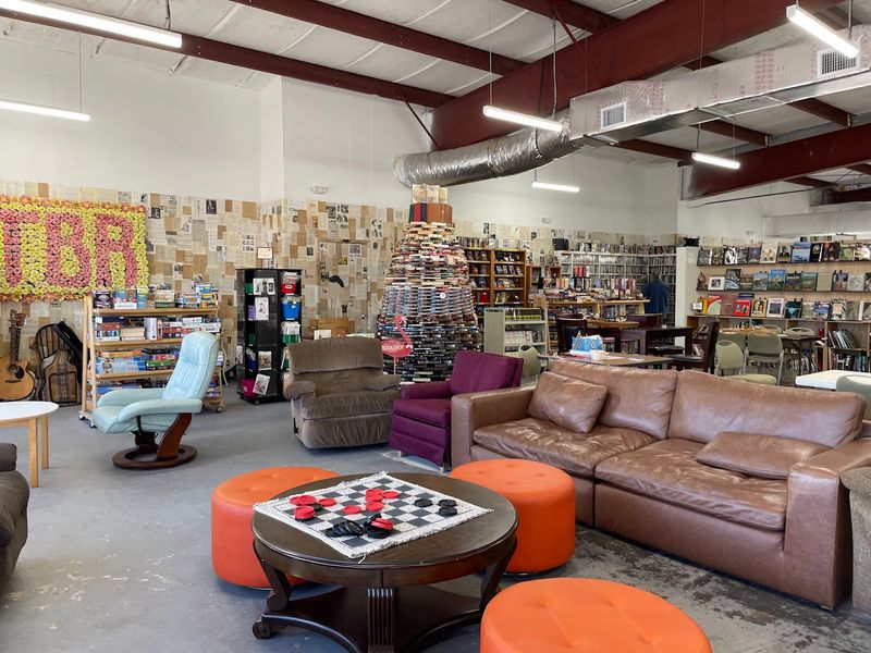 The Book Rescuers, Pinellas Park, FL