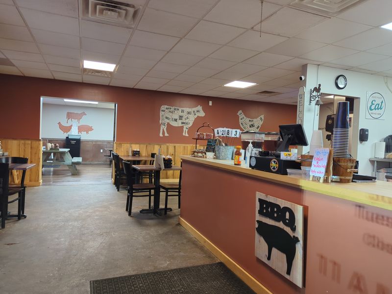 Big Rig's BBQ (226 Center Road, Monroeville, PA 15146)