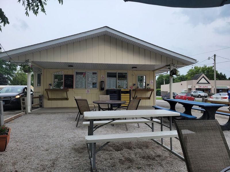 Walton's Ice Cream (Smithton, IL)