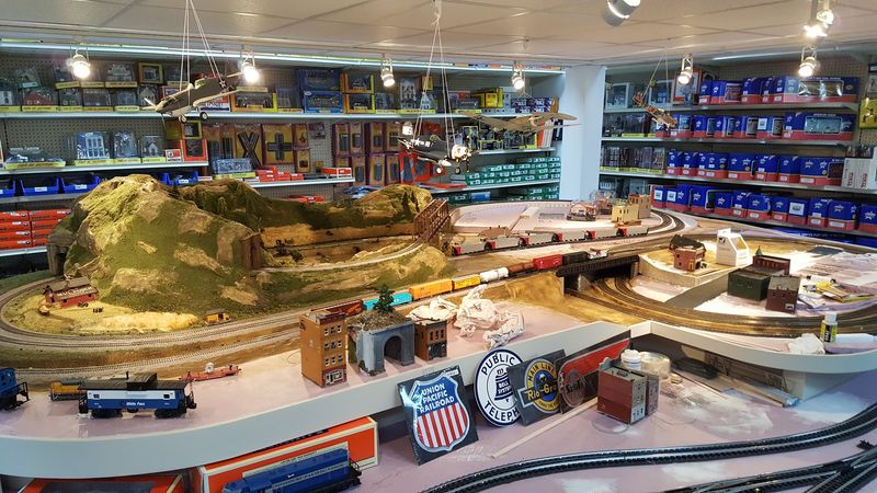 Walt's Hobby & Model Shop Walt's Hobby & Model Shop