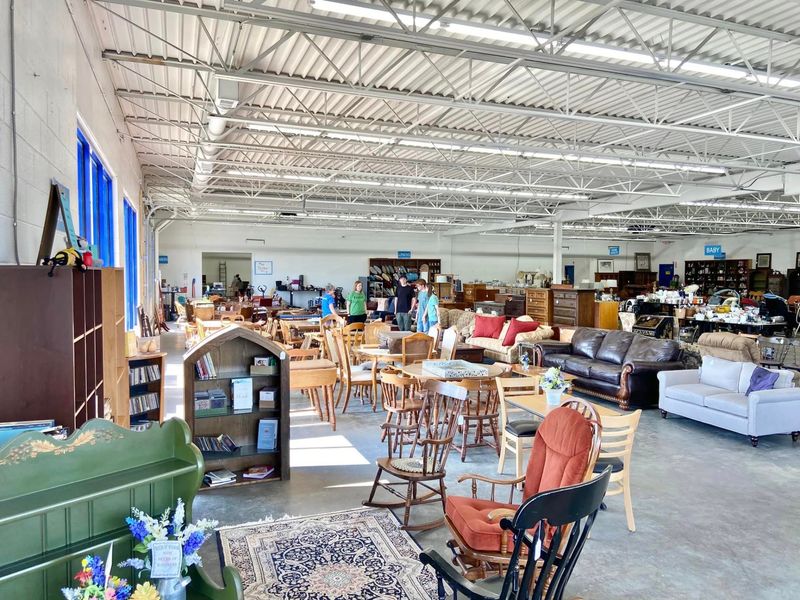 Warehouse Of H.O.P.E., Eastlake