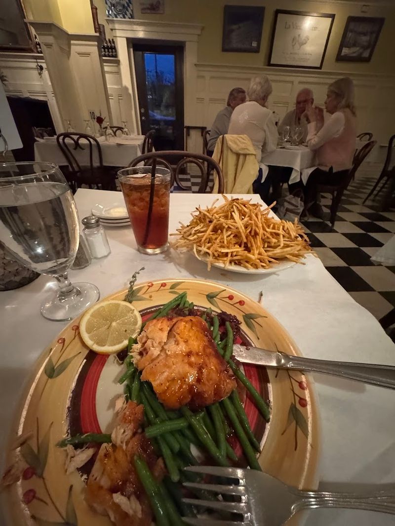 Hours That Work Perfectly For A Relaxed April Dinner