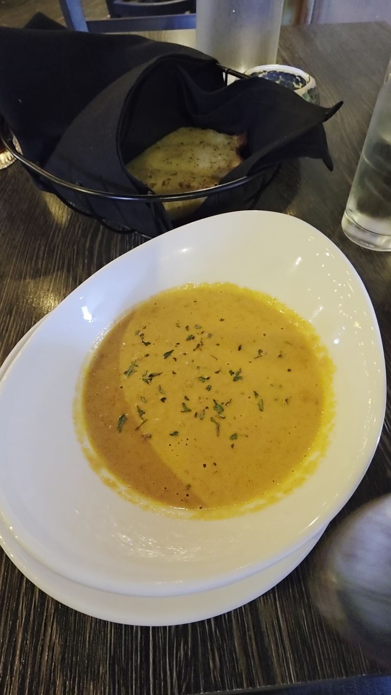 Warm Garlic Bread And Starter Soups Warm Garlic Bread And Starter Soups