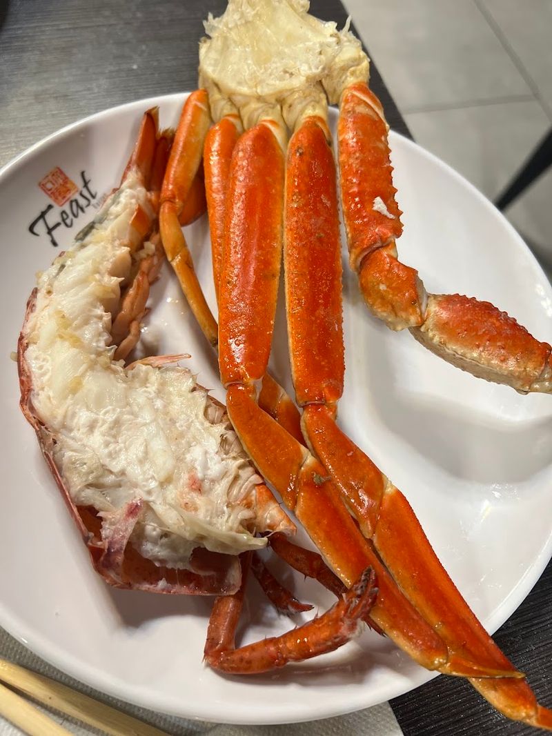 The Snow Crab Legs That Disappear In Minutes