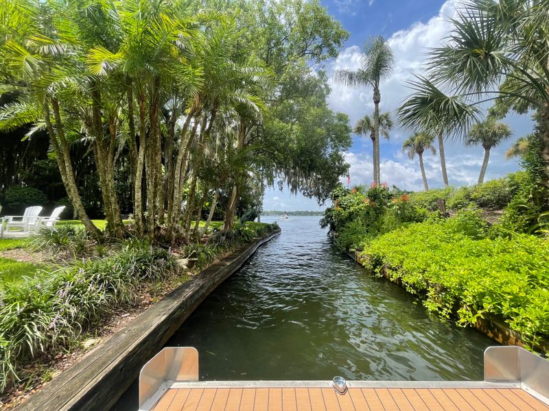 Feel The Canal Microclimate