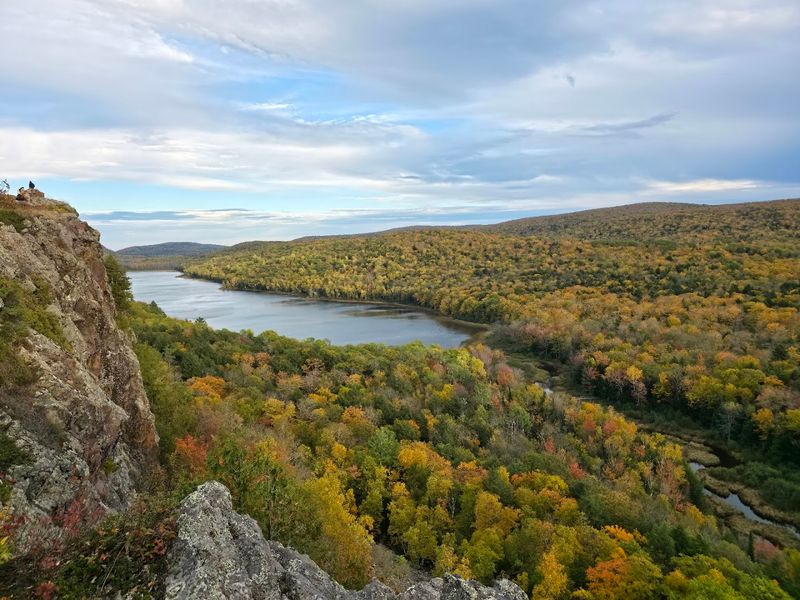 Watch Summer Turn Vast At Lake Of The Clouds Watch Summer Turn Vast At Lake Of The Clouds