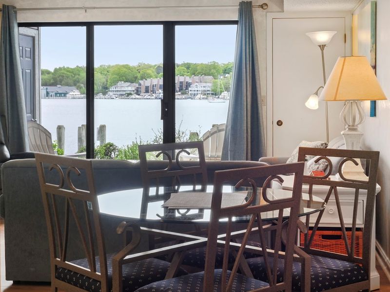 Suites That Cook Well