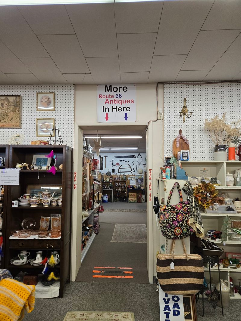 Water Street turns antique shopping into the day’s main browse