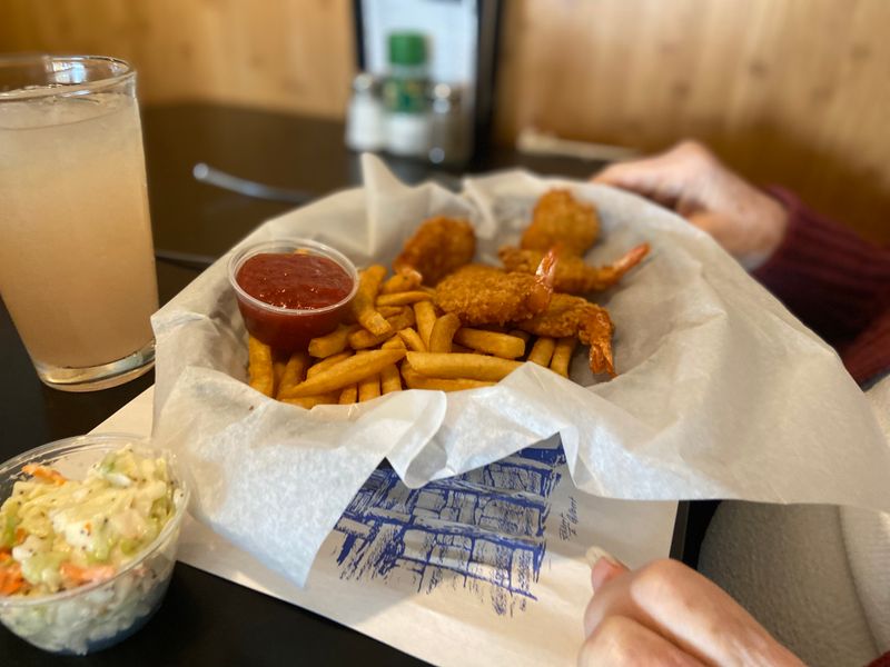 Waterfront Seafood Market – Ankeny