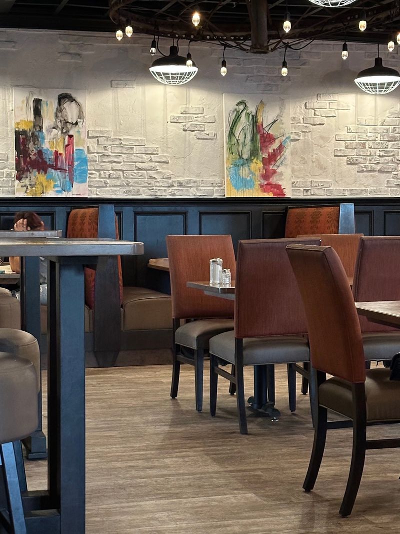 Waterloo Restaurant & Catering, Akron
