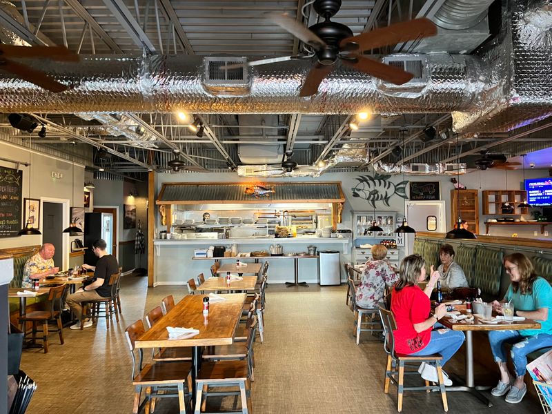 Captain Groovy's Grill & Raw Bar – Norfolk