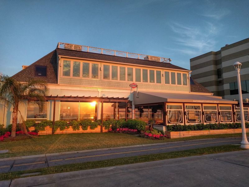Waterman's Surfside Grille
