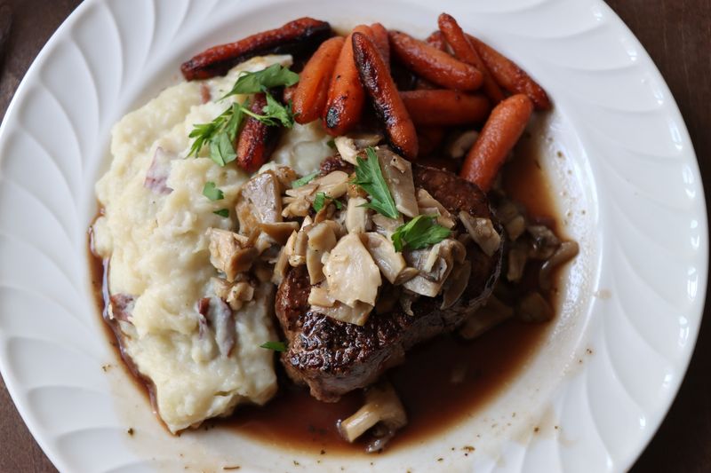 Saratoga Spa State Park – Putnam's Restaurant & Patio