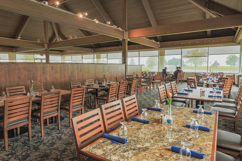 Water's Edge Restaurant, Oregon