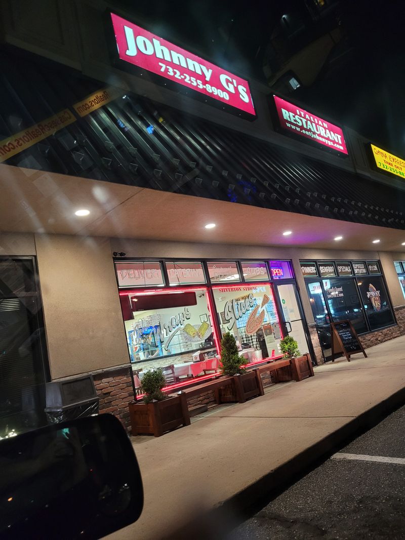 Johnny G’s Italian Restaurant & Pizzeria