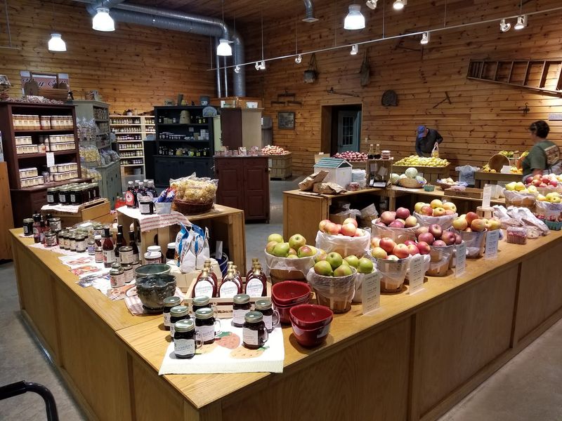 Way Fruit Farm Bakery, Port Matilda Way Fruit Farm Bakery, Port Matilda