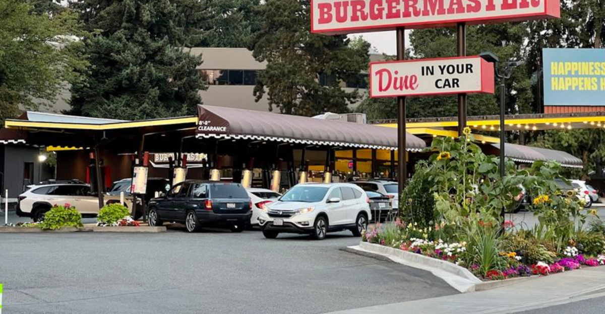 We Found The Most Nostalgic Drive-In Shakes That Washington Summer Days Are Made For
