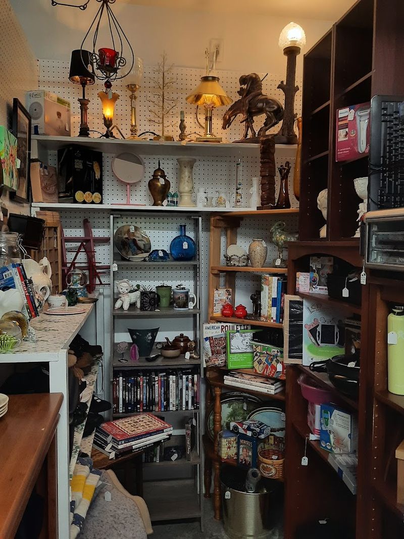 Weathered Booths Packed With Vintage Finds