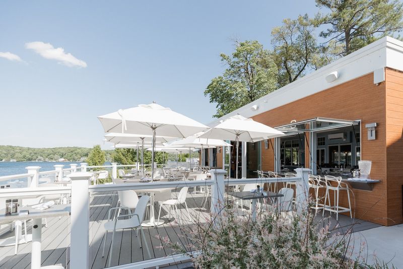 Bay Pointe Bar & Grille, Shelbyville