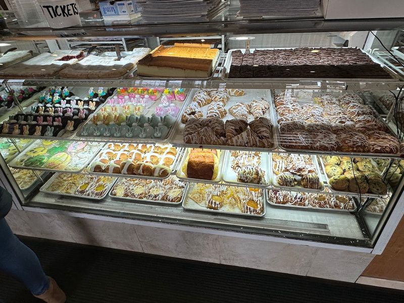 Calumet Bakery - Lansing