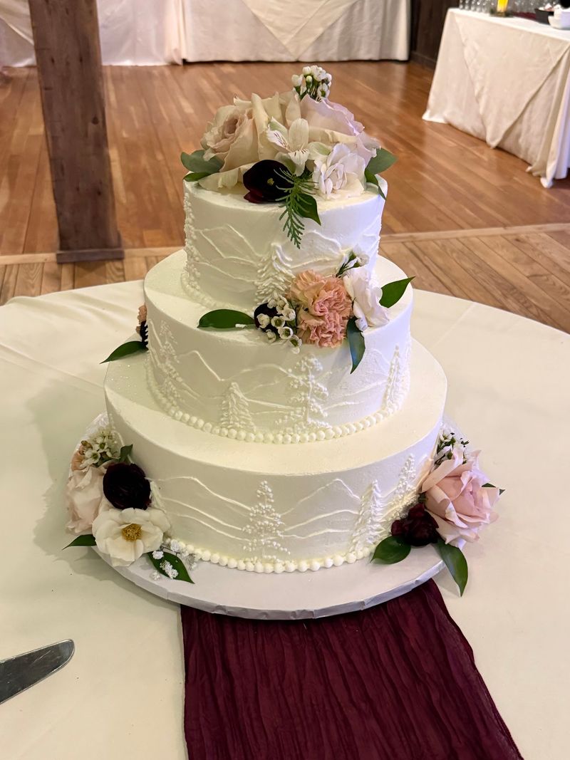 Wedding Cakes Come With A Personal Design Session