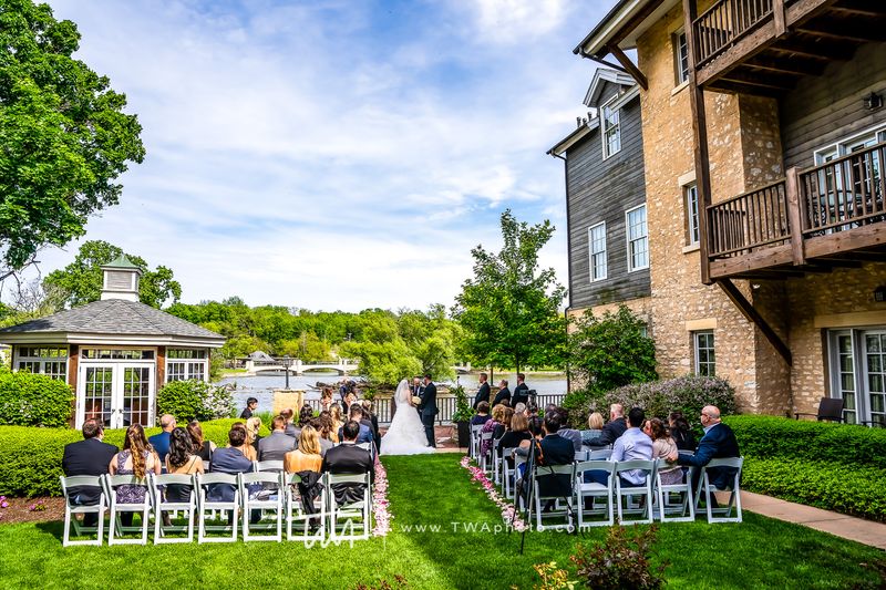 Weddings With Fox River Drama