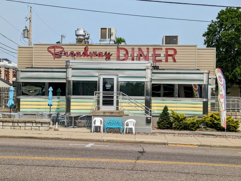 Broadway Diner