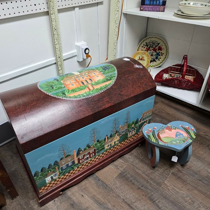 Weekday Visits Offering A Slower More Focused Treasure Hunt