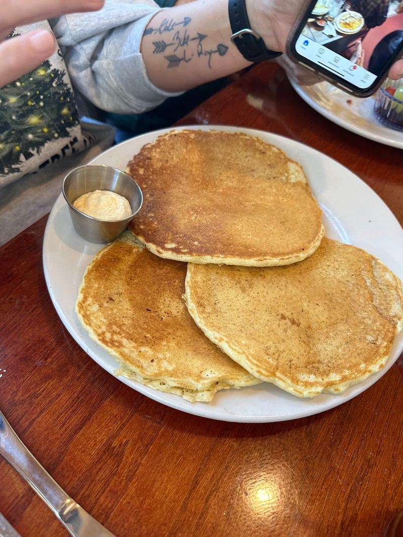 Weekend Brunch Brings Plenty To The Table