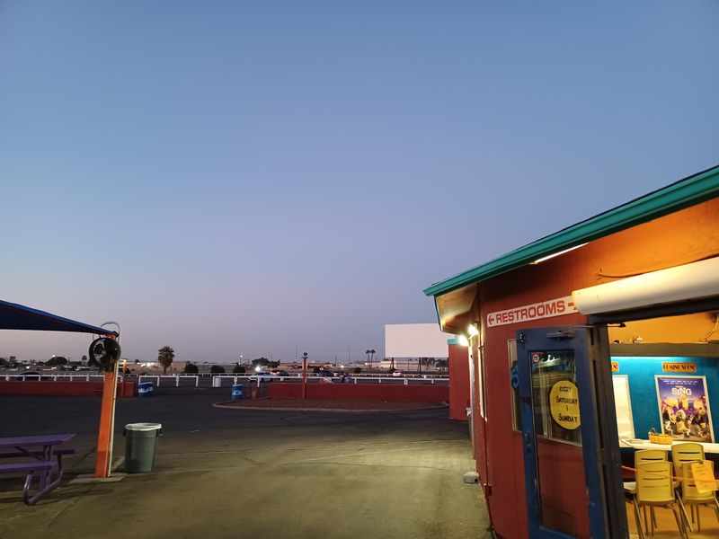 Weekend Mornings Turn The Lot Into A Market