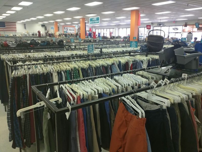 Weekly Color-Tag Deals Keep Bargain Hunters Coming Back Every Week