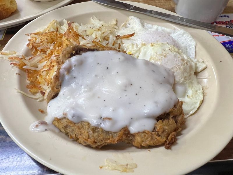 Hearty Plates Built Around Classic Comfort Traditions