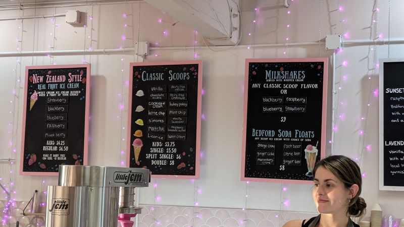Welly's Real Fruit Ice Cream