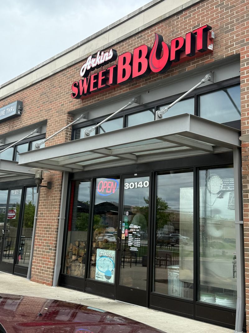 Arkin's Sweet BBQ Pit