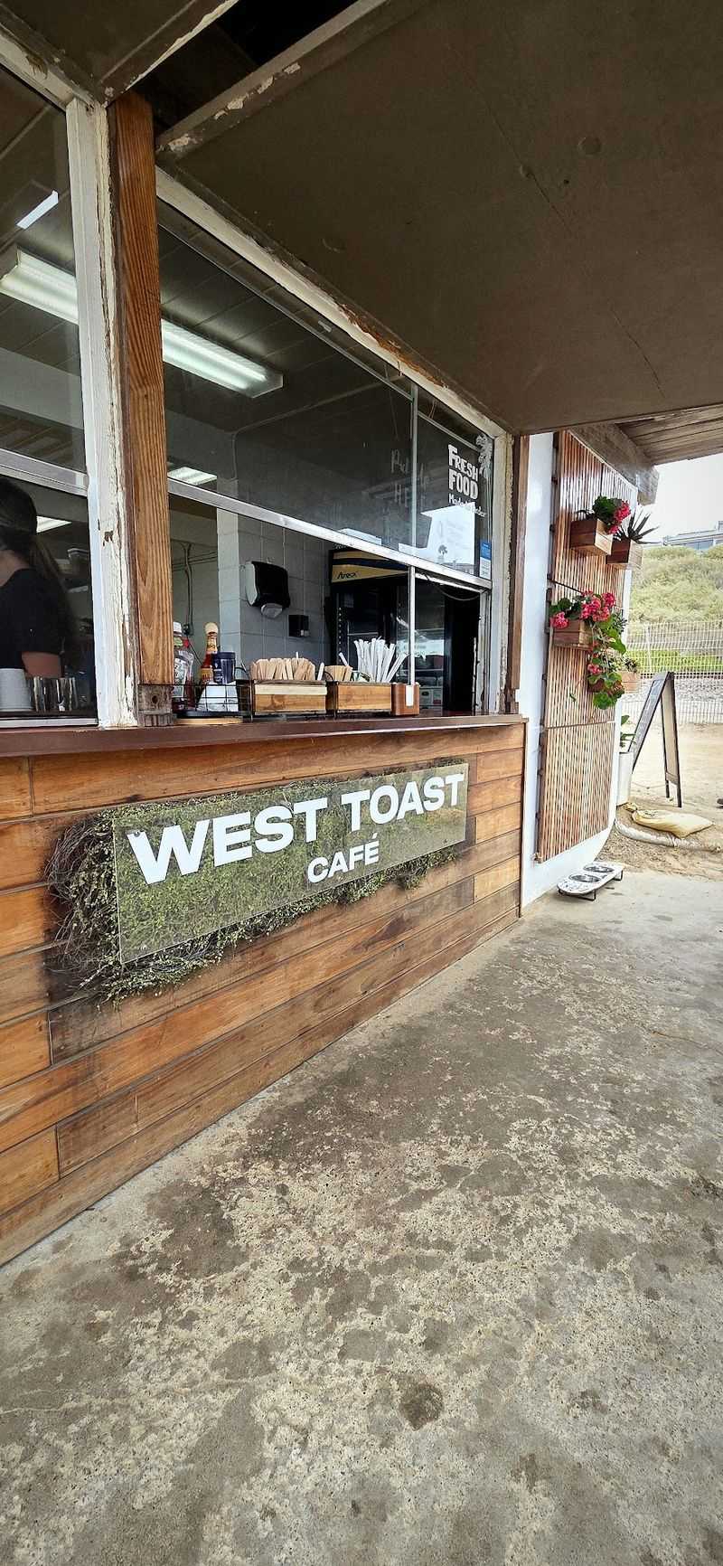 West Toast Cafe