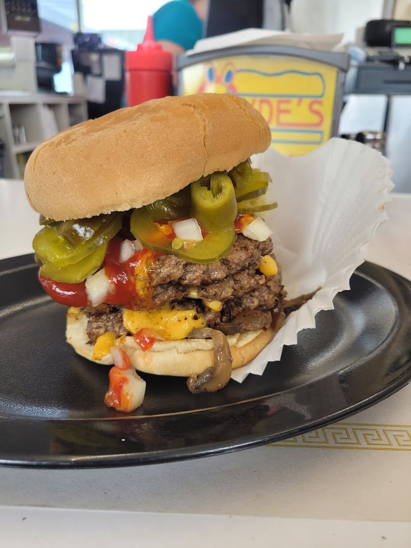 Clyde’s Drive-In No. 3 (St. Ignace)