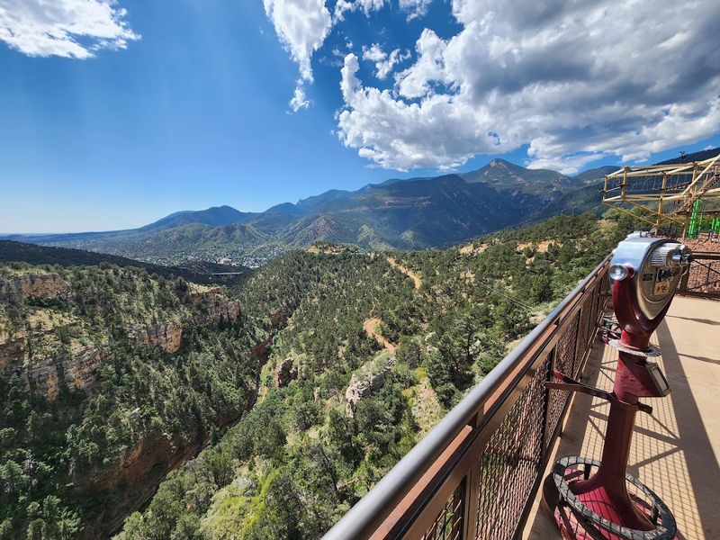 What 150 Feet of Freefall Feels Like Over a Colorado Canyon What 150 Feet of Freefall Feels Like Over a Colorado Canyon