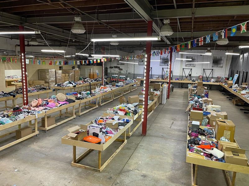 What Is A Bin Store And Why Pennsylvania Shoppers Are Obsessed