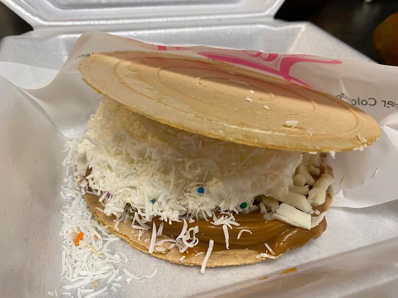 The All-You-Can-Eat Ice Cream Bar Experience Worth Talking About