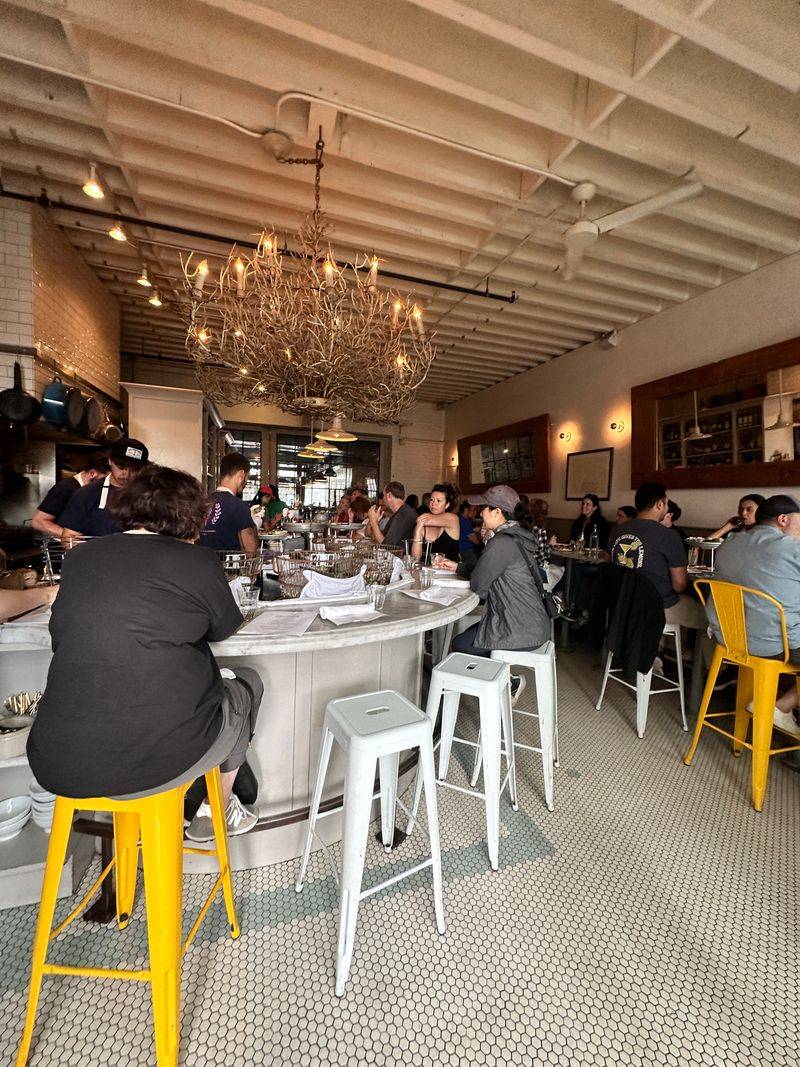 Service, Vibe, and Seating