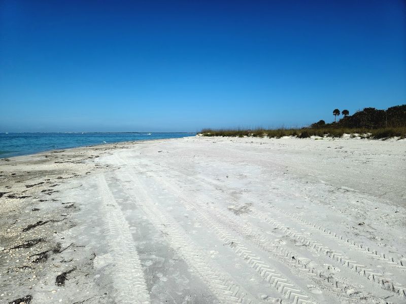 What To Pack For The Perfect Island Day
